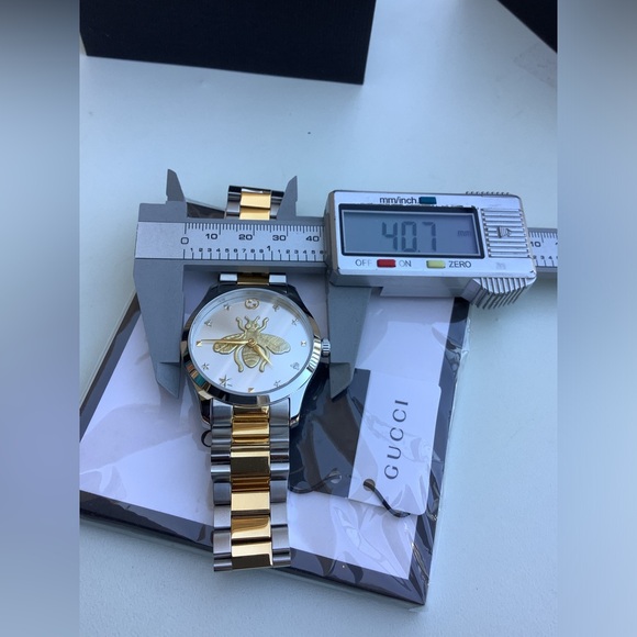 Mens authentic GUCCI BEE watch🐝 - Picture 8 of 13